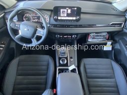 2023 Mitsubishi Outlander SE full