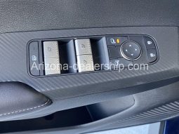 2023 Mitsubishi Outlander SE full