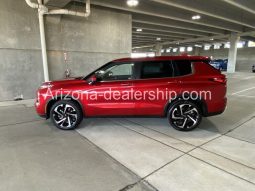 2023 Mitsubishi Outlander SE full