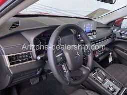 2023 Mitsubishi Outlander SE full