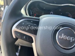 2021 Jeep Grand Cherokee Laredo X full