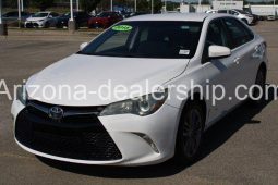 2015 Toyota Camry SE full