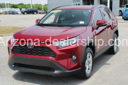 2020 Toyota RAV4 XLE full