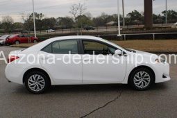 2018 Toyota Corolla LE full