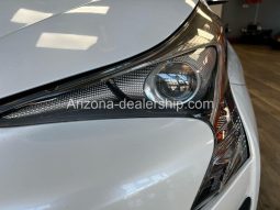 2016 Toyota Prius Four 4dr Hatchback full