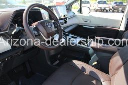 2022 Toyota Sienna Platinum full