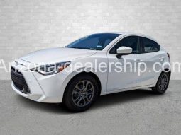 2020 Toyota Yaris XLE full