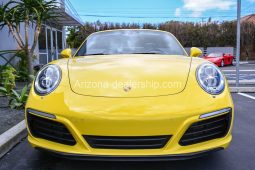 2017 YEL Porsche 911 Carrera 4S full