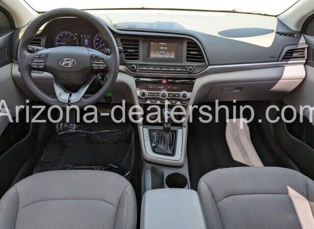 2020 Hyundai Elantra SE full