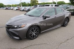 2021 Toyota Camry SE full