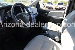 2019 Toyota Sienna Limited Premium full