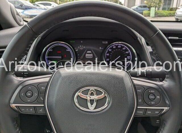 2019 Toyota Camry XLE full