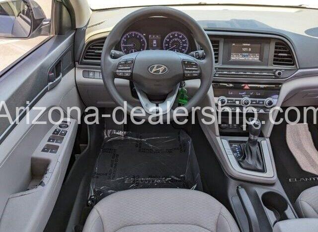 2020 Hyundai Elantra SE full