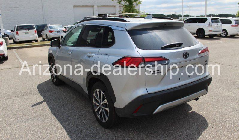 2022 Toyota Corolla Cross XLE full