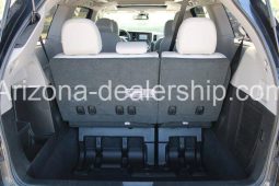 2019 Toyota Sienna Limited Premium full