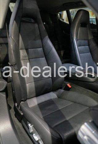 2011 Porsche Panamera 4 full