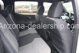 2021 Toyota Sienna XLE full