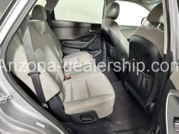 2017 Hyundai Santa Fe SE full