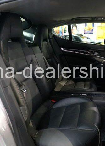 2011 Porsche Panamera 4 full