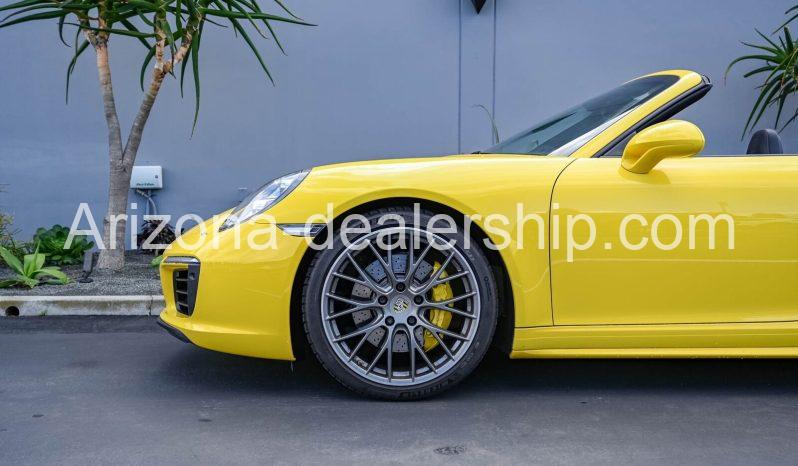 2017 YEL Porsche 911 Carrera 4S full