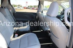 2019 Toyota Sienna Limited Premium full