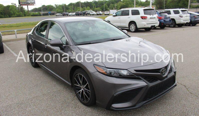 2021 Toyota Camry SE full