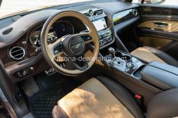 2021 Bentley Bentayga V8 full