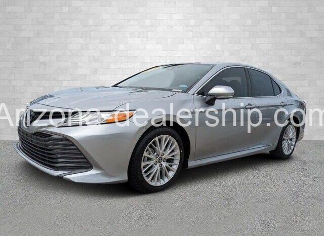 2019 Toyota Camry XLE full