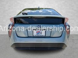 2016 Toyota Prius Two full