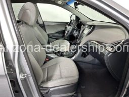 2017 Hyundai Santa Fe SE full