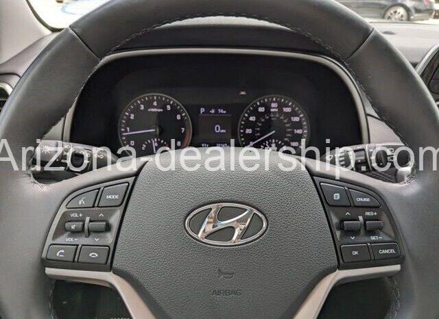 2020 Gray Hyundai Tucson Limited full