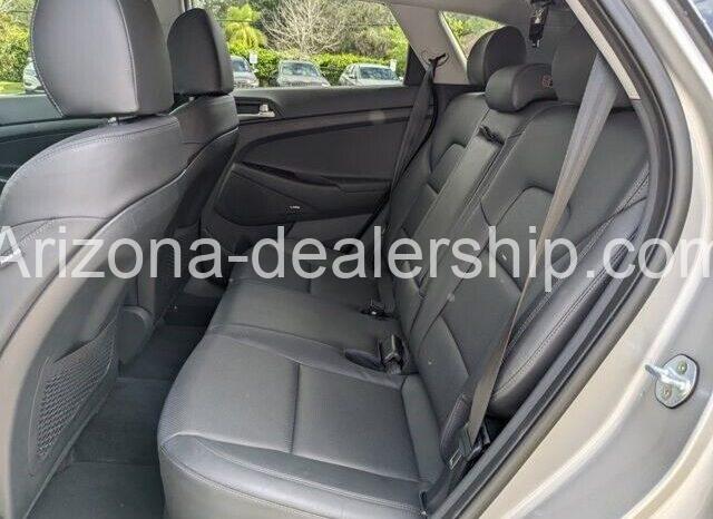 2020 Gray Hyundai Tucson Limited full