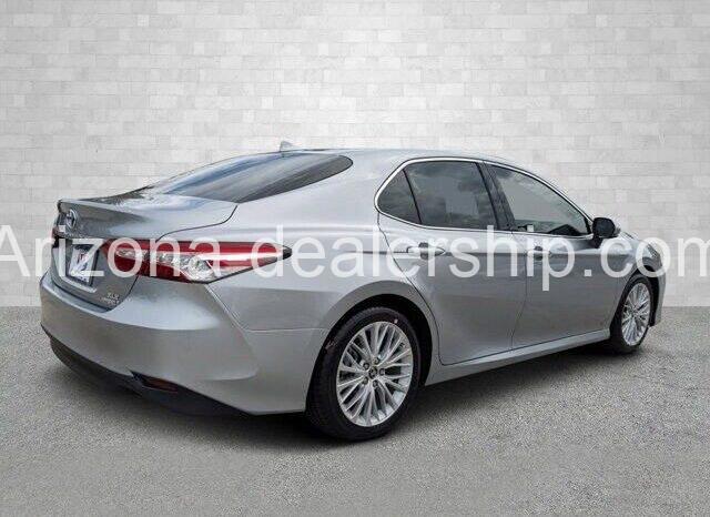 2019 Toyota Camry XLE full