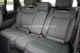 2023 Land Rover Range Rover SV SWB full