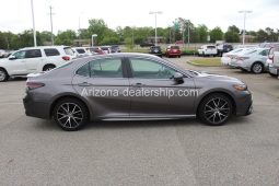 2021 Toyota Camry SE full