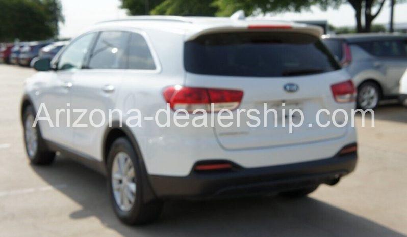 2018 Kia Sorento LX full