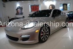 2011 Porsche Panamera 4 full