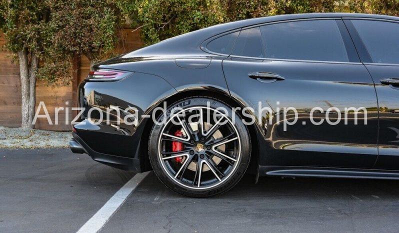 2020 Porsche Panamera GTS full