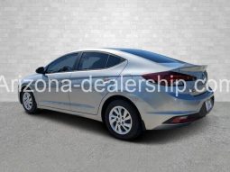 2020 Hyundai Elantra SE full