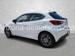 2020 Toyota Yaris XLE full