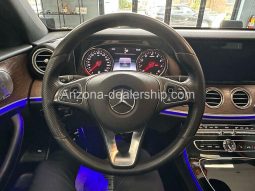 2017 Mercedes-Benz E-Class E 300 4MATIC AWD 4dr Sedan full