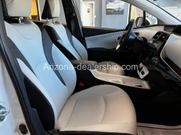 2016 Toyota Prius Four 4dr Hatchback full