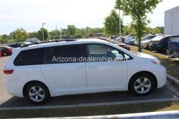 2017 Toyota Sienna LE Auto Access Seat full