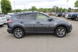 2018 Toyota RAV4 Hybrid LE full