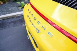 2017 YEL Porsche 911 Carrera 4S full