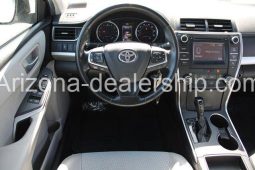 2015 Toyota Camry SE full