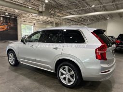 2022 Volvo XC90 Momentum full