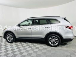 2017 Hyundai Santa Fe SE full