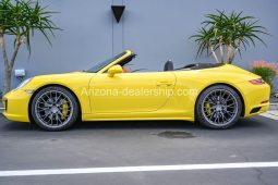 2017 YEL Porsche 911 Carrera 4S full