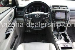 2017 Toyota Camry XLE full